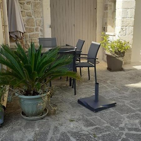 Ma Petite Maison Dans..... Maussane les Alpilles Bagian luar foto